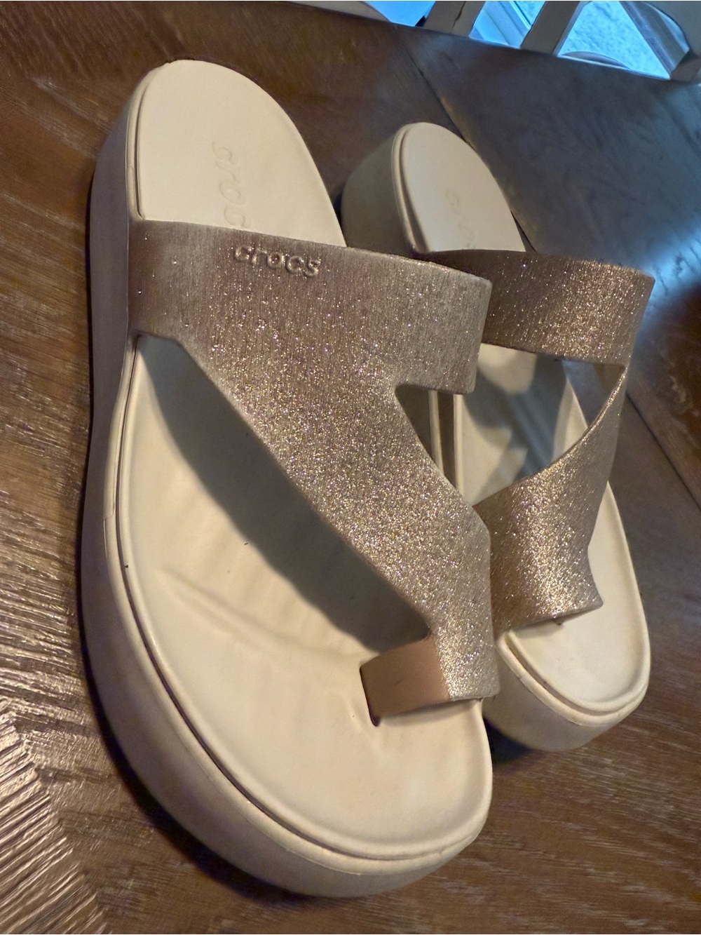 CROCS Women’s Glitter Slide Sandals in Gold/ Cream - Picture 7 of 8